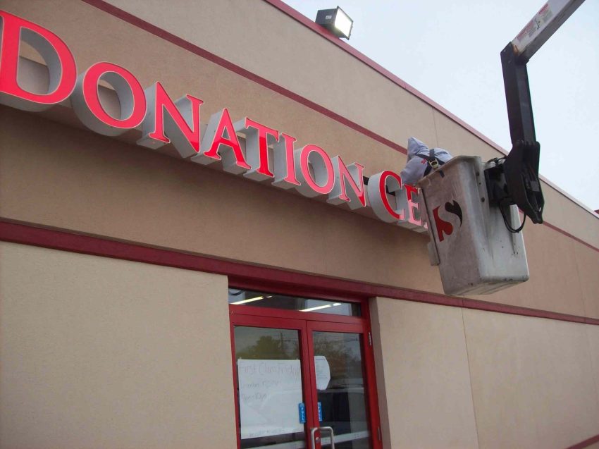 signage repair service